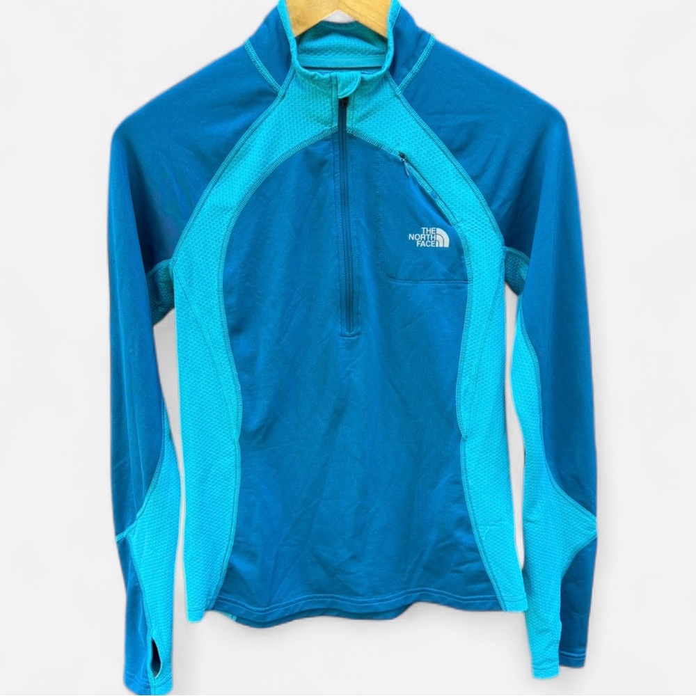 The North Face Teal and Aqua Blue 1/4 Zip Flight Series Top. Size Small